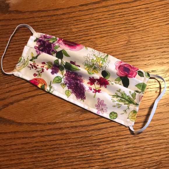 Other - 2/$25 LAST ONE Wildflower Fashion Fabric Face Mask